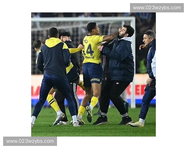 土耳其足球联赛崛起之路与伊斯坦布尔豪门争霸格局解析全景观察 土耳其足球联赛崛起之路与伊斯坦布尔豪门争霸格局解析全景观察